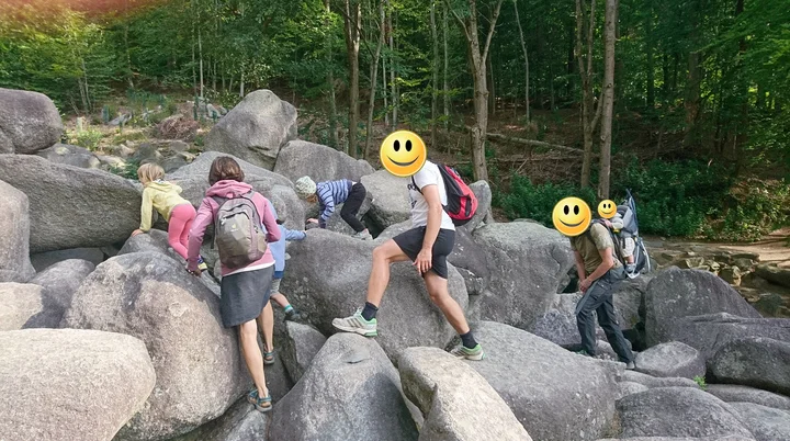 Familienbergsteigen Babyklettergruppe Felsenmeer Lautertal | © Deutscher Alpenverein Sektion Heidelberg 1869 e.V.