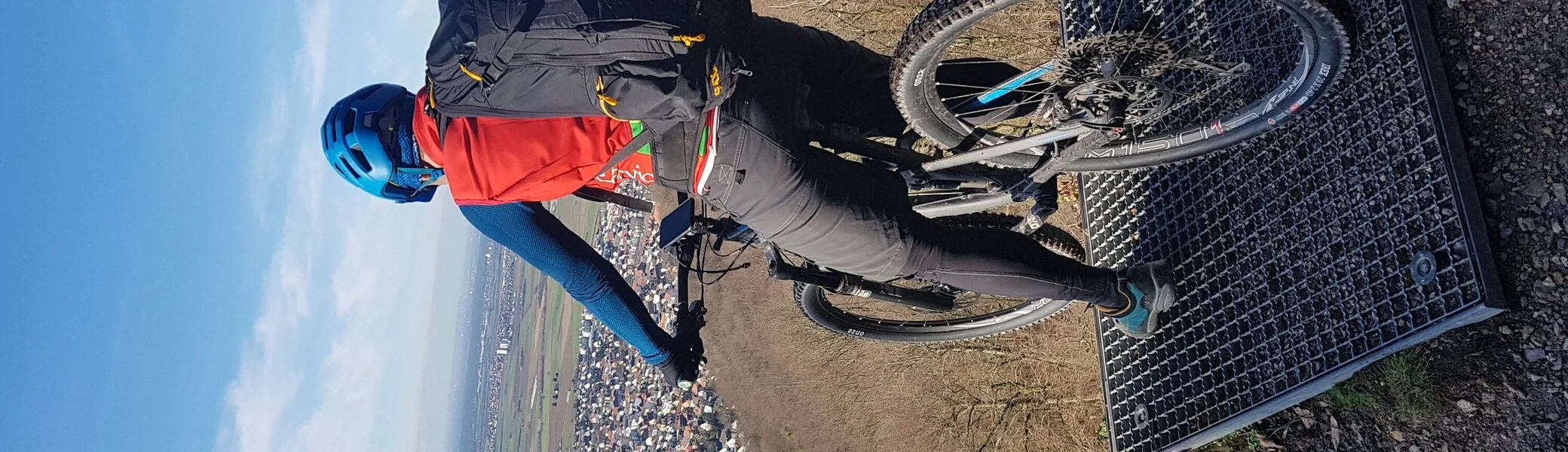 MTBler Startplatz Gleitschirmflieger | © DAV Heidelberg /MTB